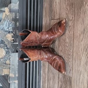 Brown COWGIRL BOOTS